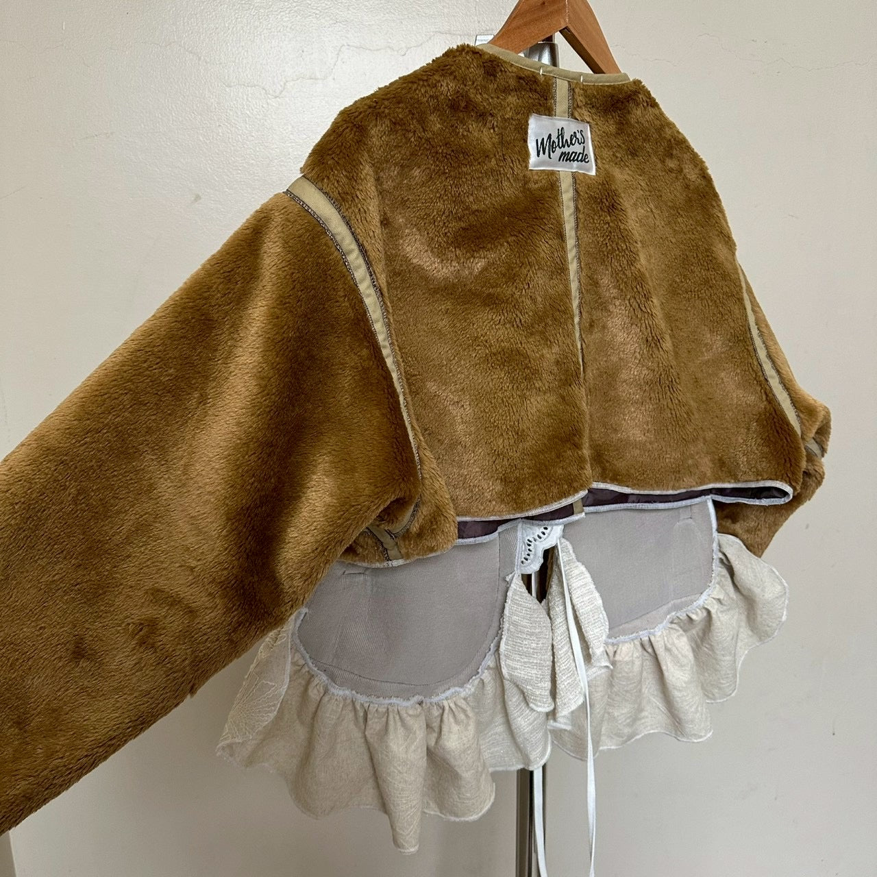 ボアベージュ白レースショットジャケット