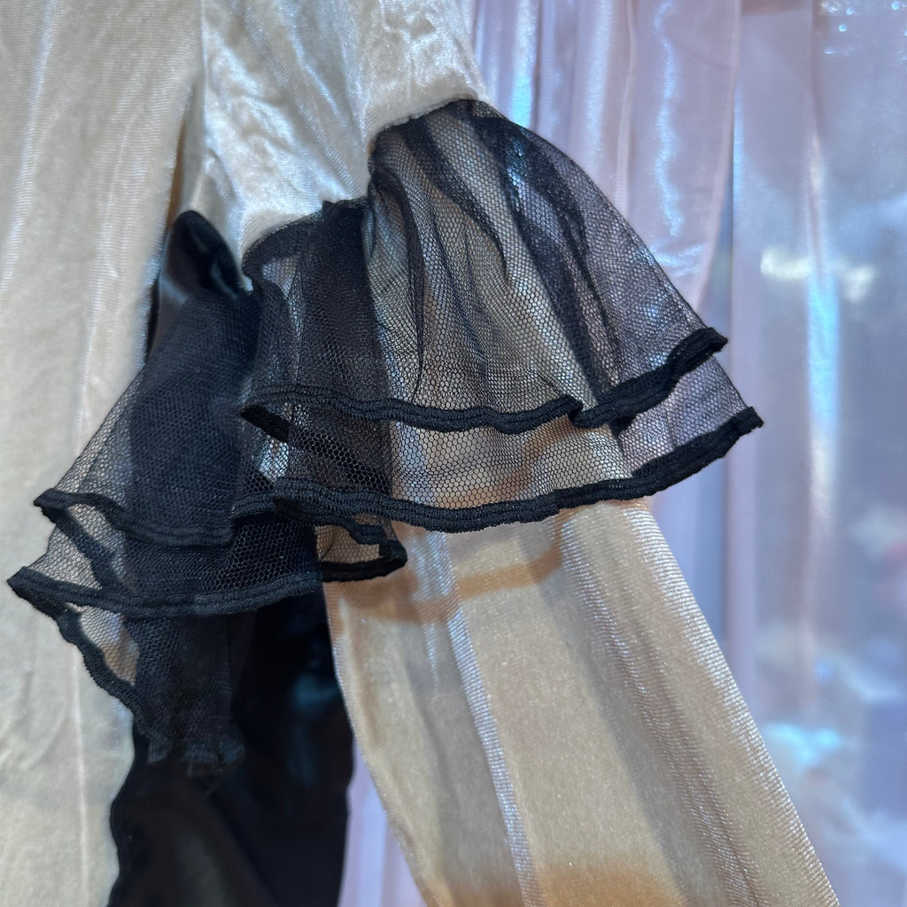 ベージュベルベットトップス