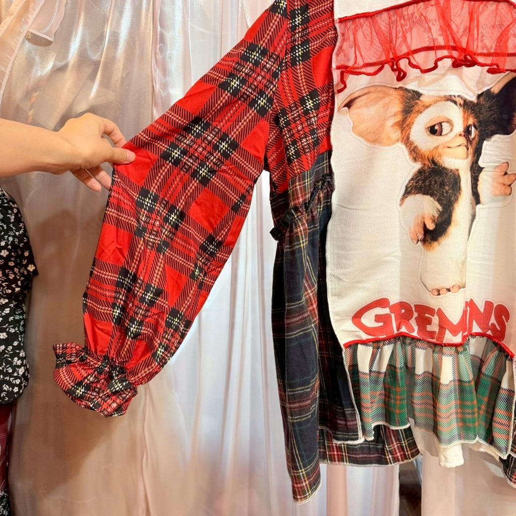グレムリンのチェック柄トップス