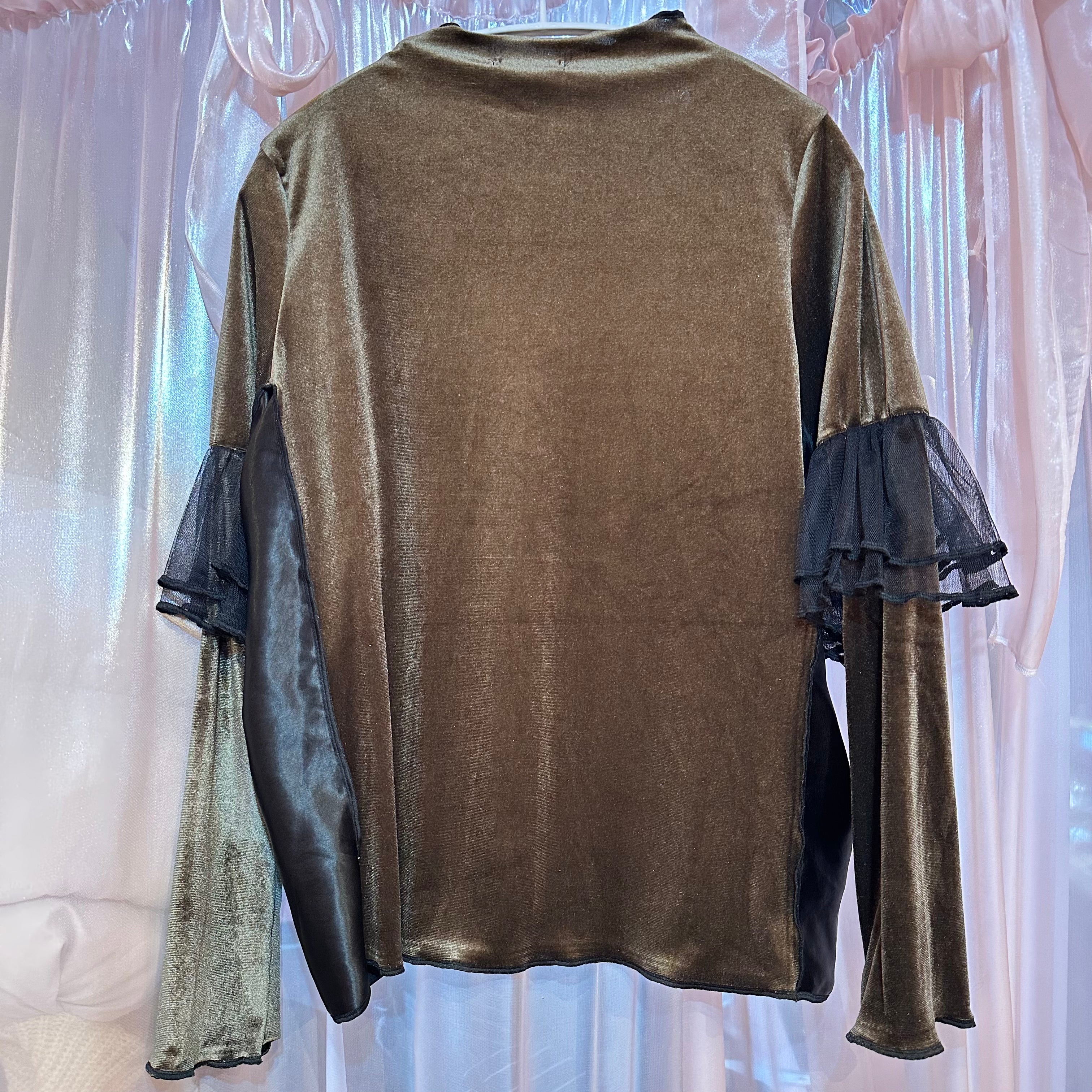 カーキベルベットトップス