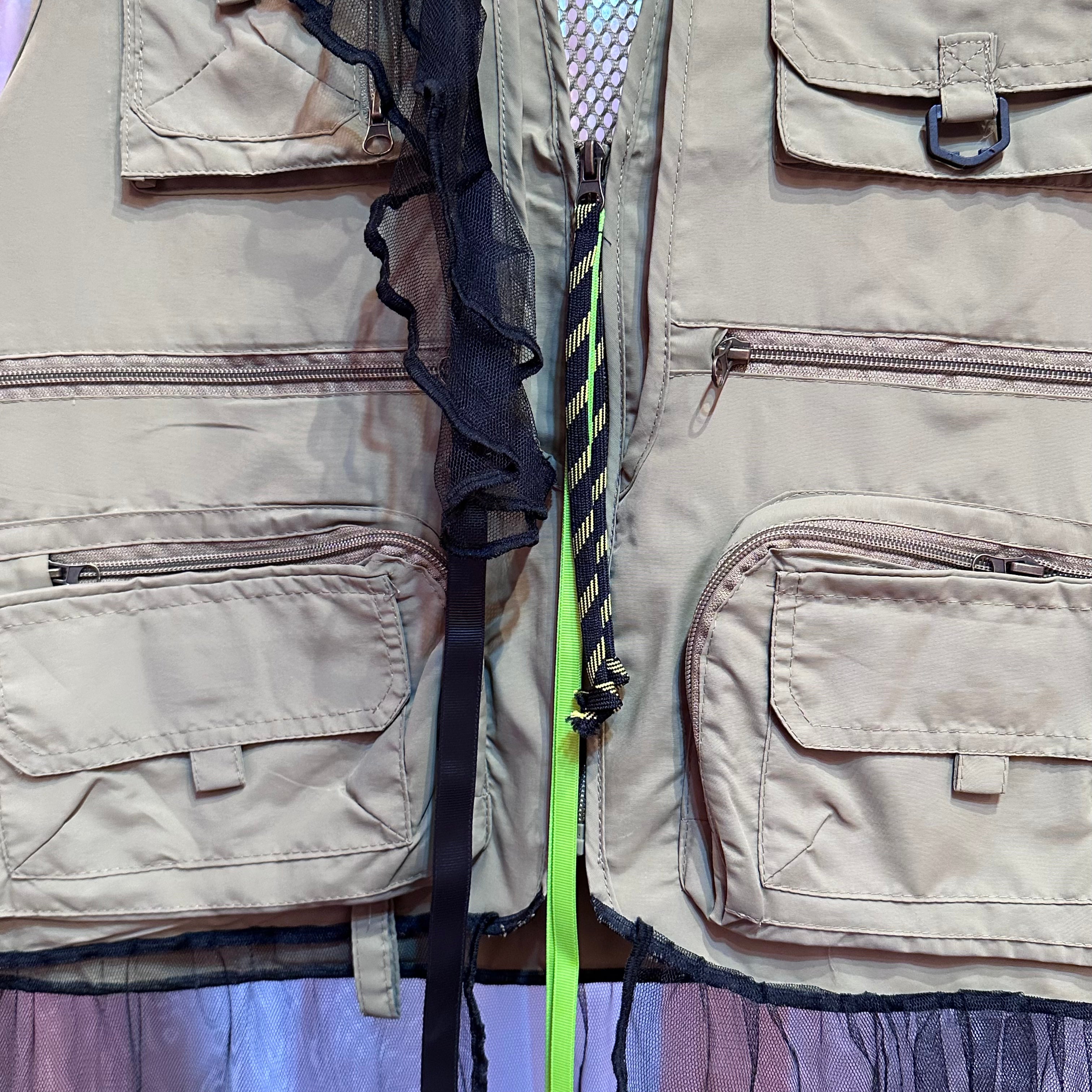 ベージュヒョウワッペンフィッシングチュールベスト