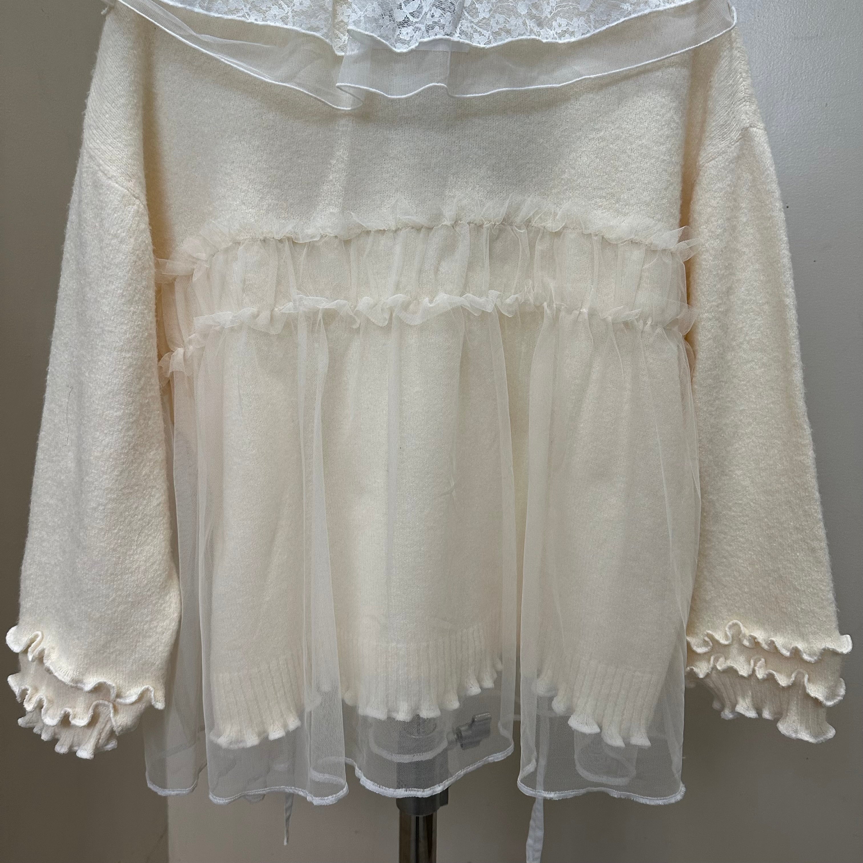 取り外し可能なレース付きチュールセーター