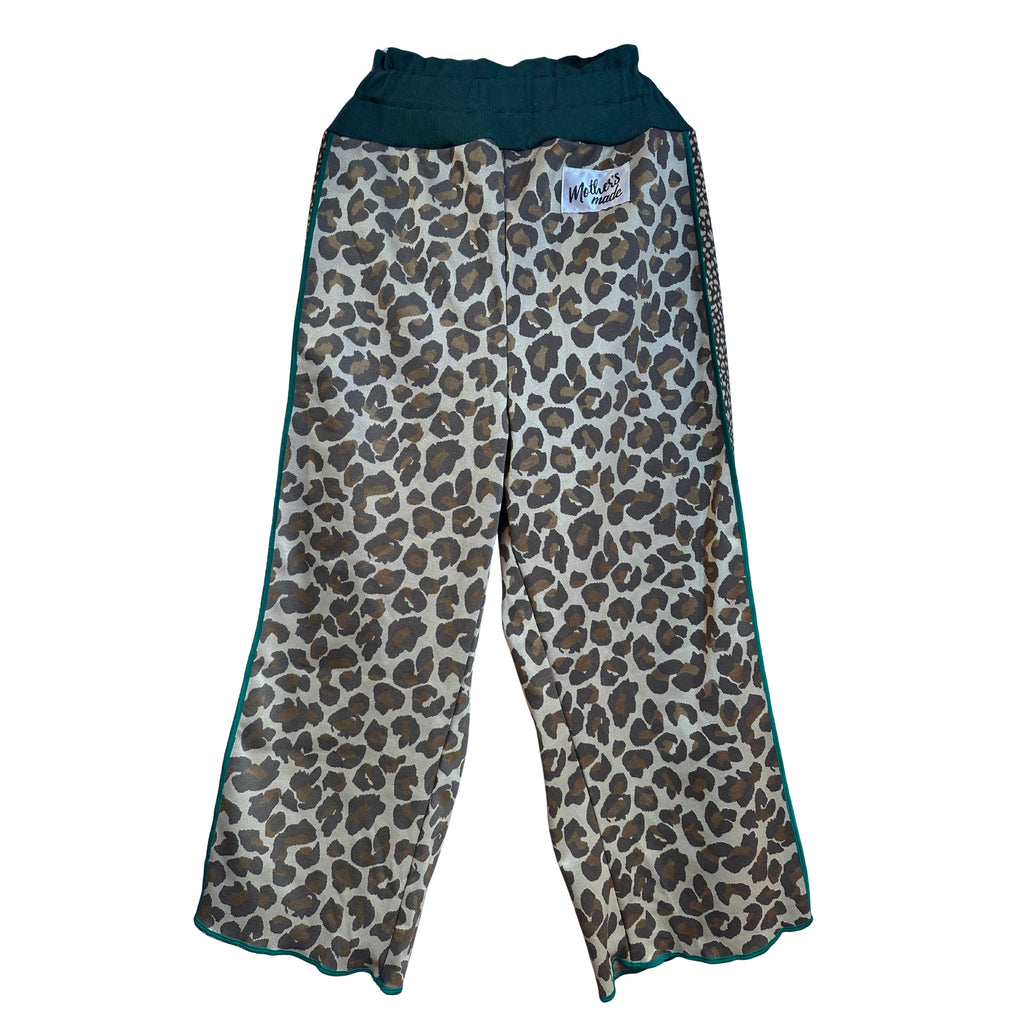 チュール付きヒョウ柄パンツ