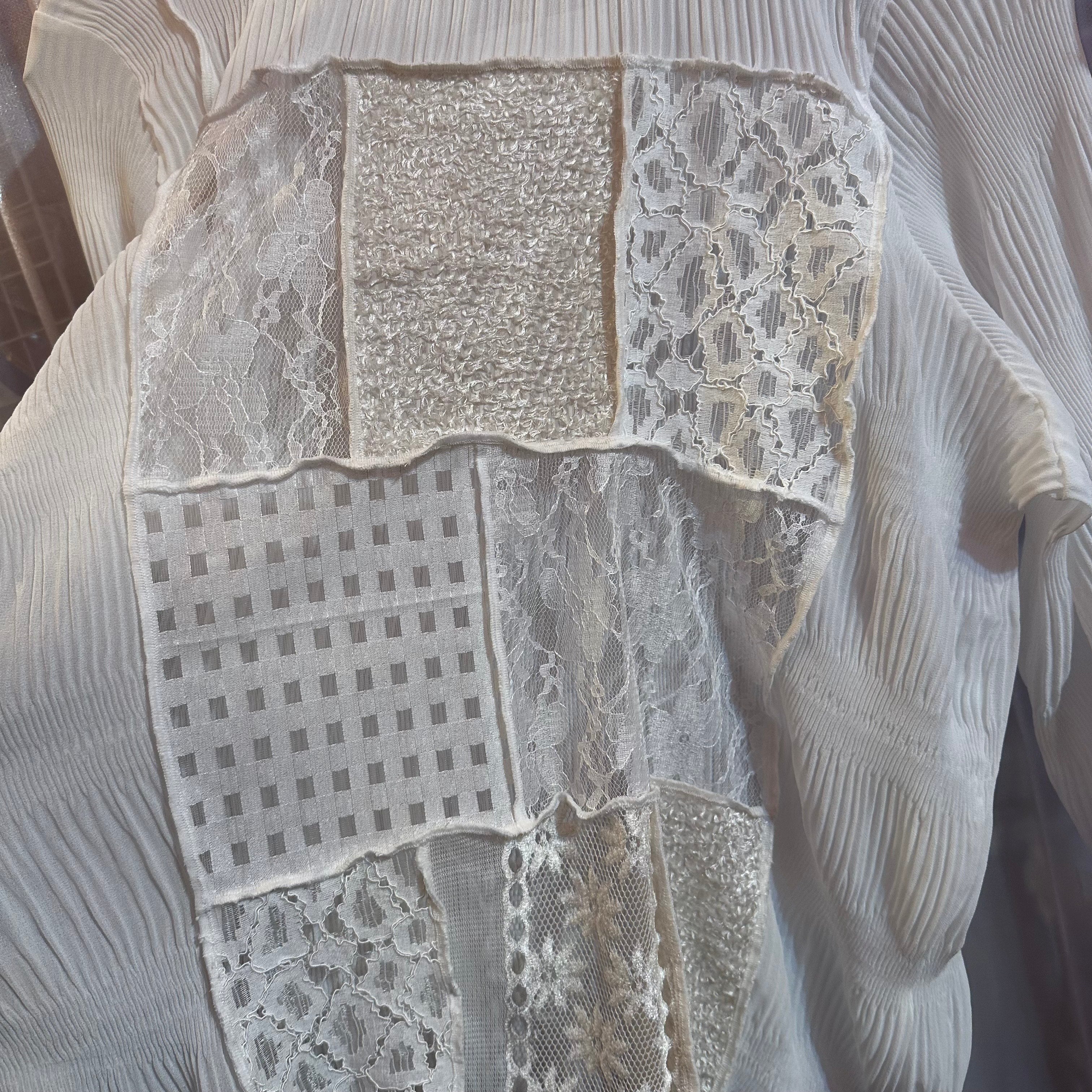 白レースパッチワークトップス